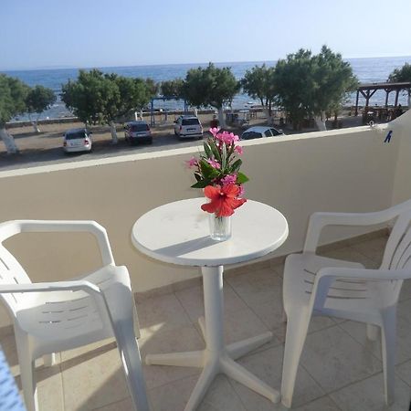 Flisvos Apartments Frangocastelo Екстер'єр фото