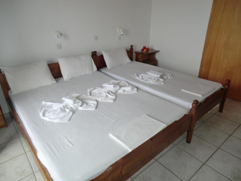 Flisvos Apartments Frangocastelo Екстер'єр фото